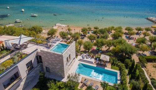 Villa - Beach Front