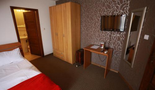 Triple Room with Private Bathroom