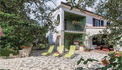 Three-Bedroom Vacation Home 