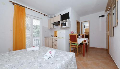 Studio with Balcony