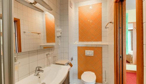 Superior Double Room with Balcony and River View