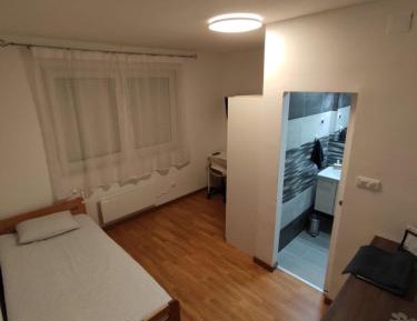 Economy Single Room