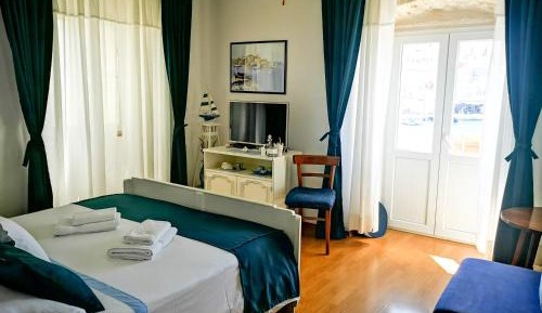 Double Room with Balcony and Sea View