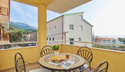 Apartment with Balcony