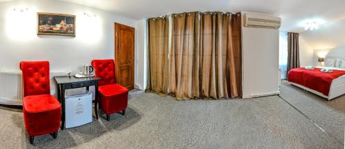 Two-Bedroom Apartment with Balcony