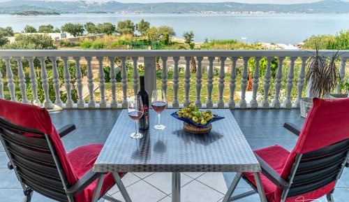 Studio with Balcony and Sea View