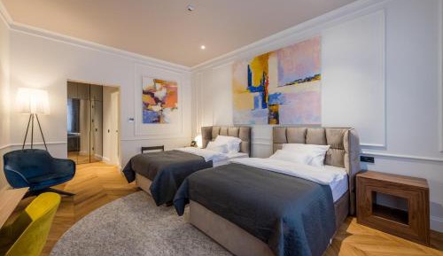 Standard Twin Room