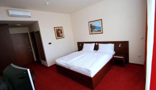 Deluxe Double Room with Balcony and Sea View