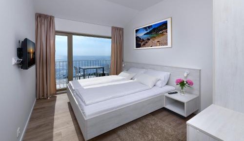 Double Room with Balcony and Sea View