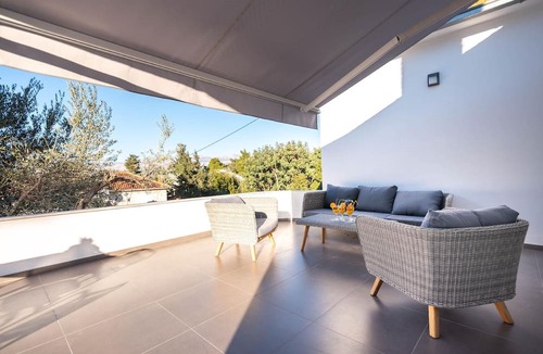 Splitska House | House in Splitska with Free Parking