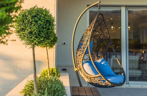 Dugopolje House | Holiday House in Dugopolje with Private Pool