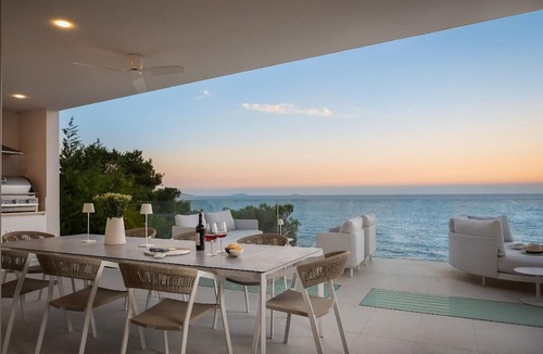 Primosten Burnji House | Villa with Infinity Pool