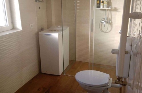 Ika Apartment | Holiday apartment with sea view and air conditioning