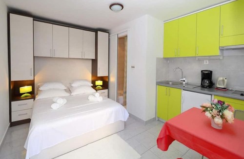 Bidol Apartment | Angel - Nice Garden - A1