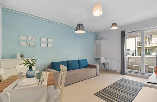 Brasov City Centre Apartment | Blue Apartment near Shopping City Brasov