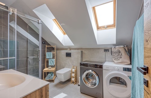Luce Apartment | Homestead Metul Pool Suite 1, Luče, Slovenia