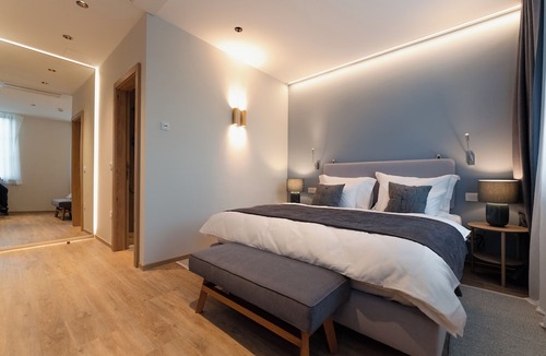 Ribnica Hotel | Vila De Casa