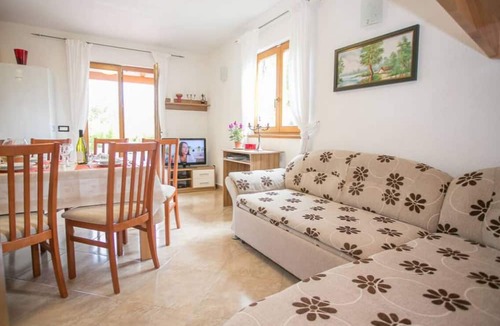Laginji House | House Valmonida