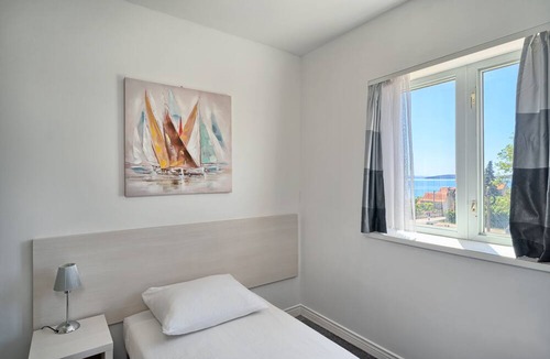Kastel Luksic Hotel | Aqua Guestrooms Kastela