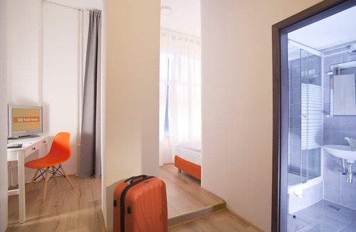 Center Hostel | B&B HOTEL Maribor UNI Hostel