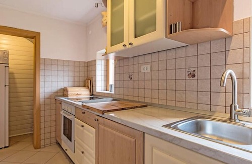 Gornje Dubrave Villa | Homerez - Villa for 8 ppl. with swimming-pool, sauna, jacuzzi, spa and terrace