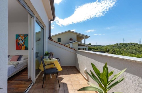 Buzdohanj House | Apartments Rijeka - Terra Magica Room Grobnik ⭐