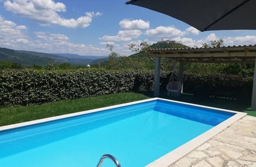 Brkac House | holiday home "Valentino" with view on the water
