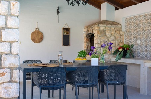 Garica House | Stone villa Margaret with pool and special flair