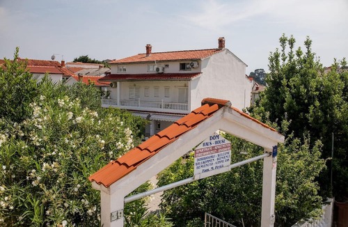 Palit House | Holiday flat "EG Marjetka bis 9"with garden barbecue