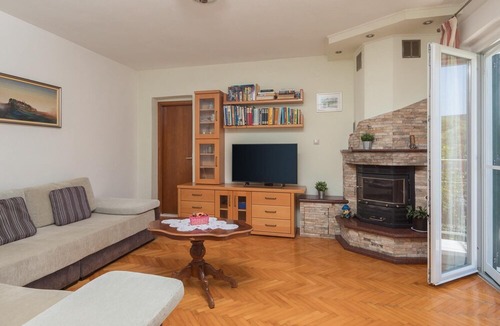 Slatine Villa | Split area -Trogir BEACH RESORT NEAR TROGIR AND SPLIT SPECIAL OFFER MAY