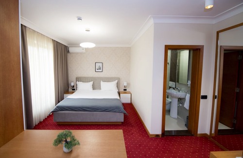 Sllatine e Madhe Resort | Holiday Resort Pristina