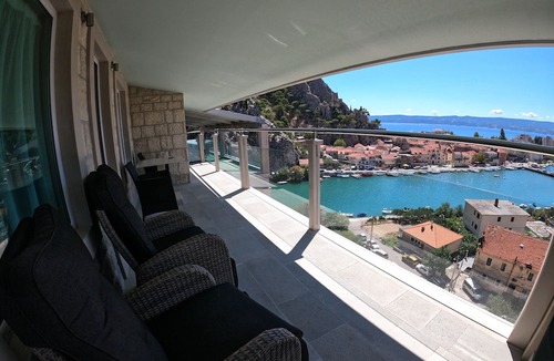 Omis Hotel | Hotel Villa Dvor