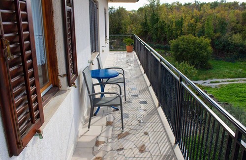 Kruncici Apartment | Pet friendly apartment in Sv.Lovrec with WiFi
