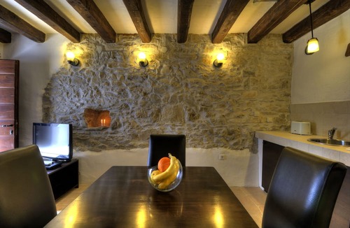 Kotli House | Traditional Stone House