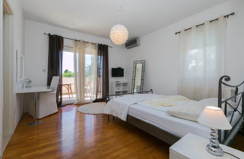 Mejasi Hotel | Luxury Apartments Klara
