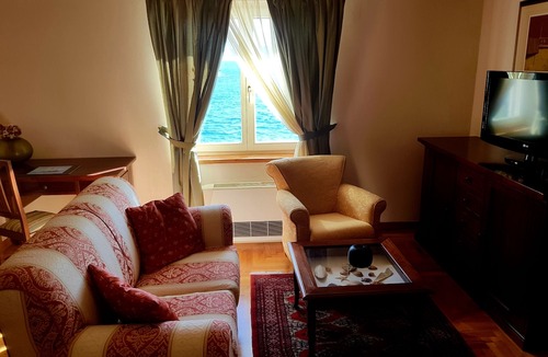 Rava House | Villa Rava rooms & restaurant