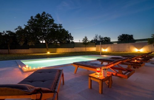 Bicici House | Villa Anavi with private pool and large garden