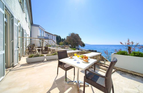Krk Hotel | Villa Tamaris - Hotel Resort Dražica