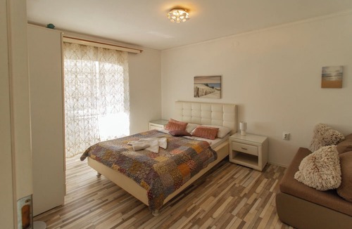 Bakar Bed & Breakfast | Afrodita