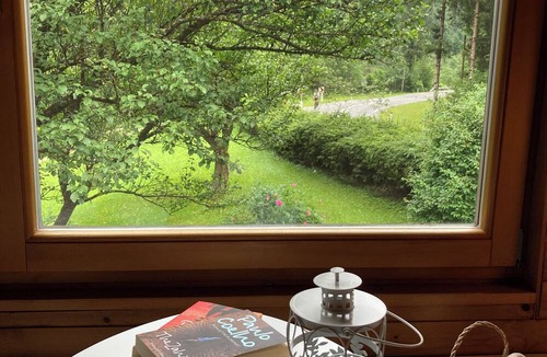 Preddvor Ski Chalet | Historic house by river, near lakes & mountains—your cozy Slovenian escape!
