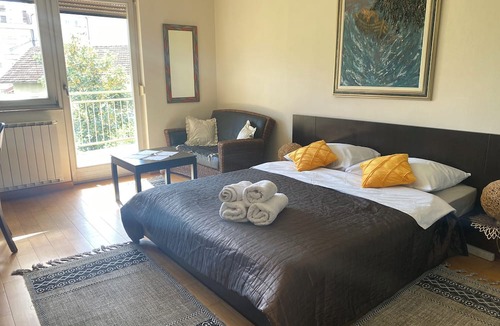 Banja Luka House | Remodeled family home on hill w/AC in all bedrooms. Pet-friendly!