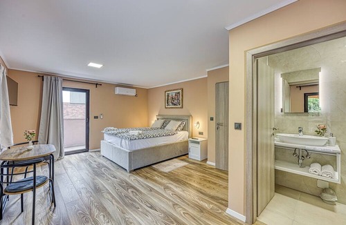 Zagreb Villa | Urban Oasis With Terrace And Parking