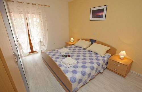 Sukosan Apartment | Two bedroom apartment with terrace Sukošan, Zadar (A-22883-b)