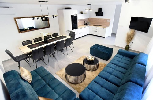 Rijeka House | Holiday apartment Rijeka for 1 - 10 persons with 5 bedrooms - Holiday house