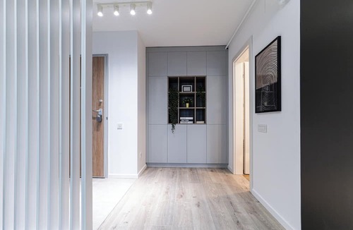 Sector 2 Apartment | Luca
