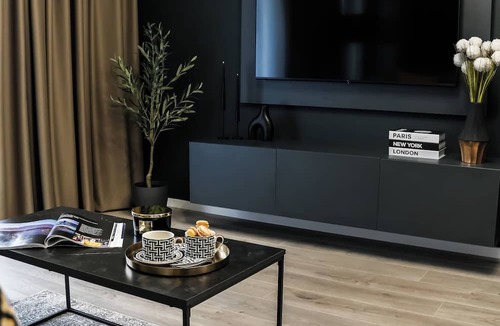 Sector 2 Apartment | Luca