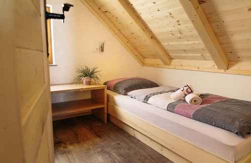 Bohinjska Cesnjica House | Ferienhaus Jereka am Fluss