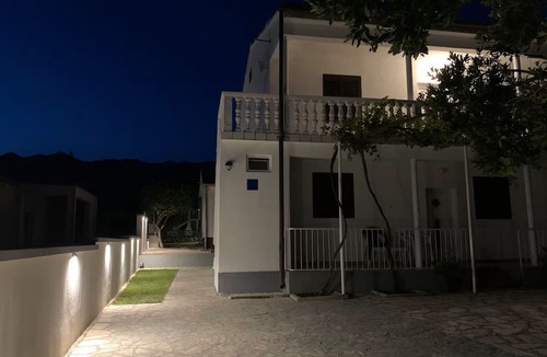 Seline Apartment | Apartment Near Paklenica1