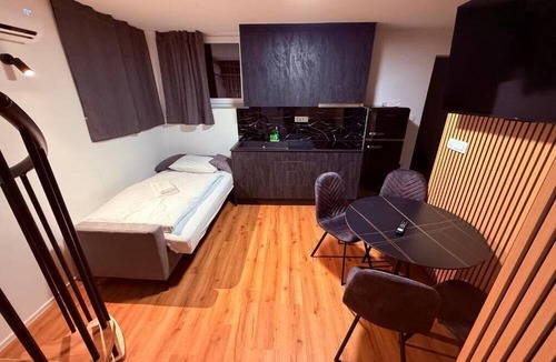 Senturska Gora Hotel | PJ Resort - Pool & Mountain View