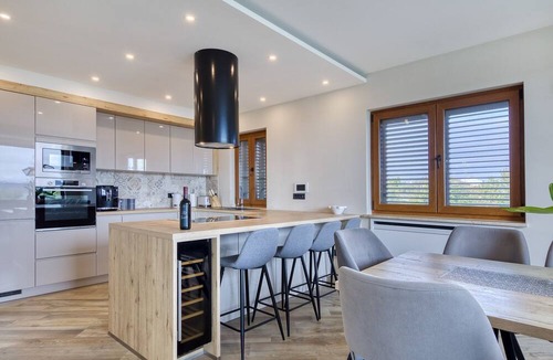 Dobropoljana Villa | Masanda Villa with pool, sea view and balcony - Masanda